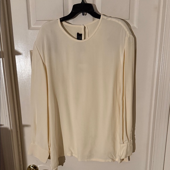 Dana Buchman Tops - Dana Buchman Elements Women’s Cream Long-Sleeve Silk Blouse with Button Cuffs
